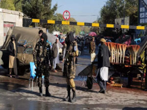 PHOTOS: Afghan Taliban fighters now man urban checkpoints