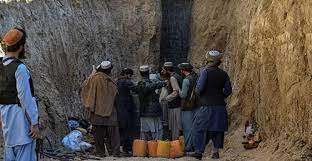 Nearly A Million Afghans Lose Jobs Since Taliban Takeover: Report
