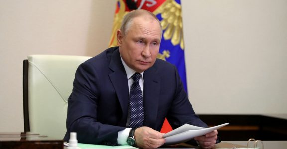 PUTIN RECOGNISES INDEPENDENCE FOR TWO MORE UKRAINE REGIONS